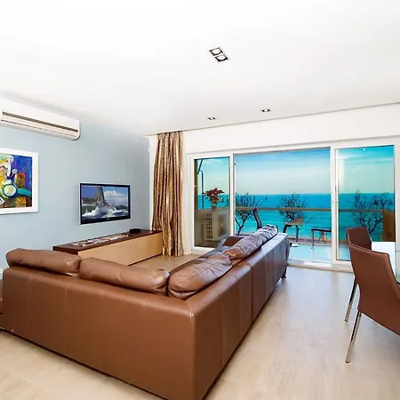 Fine Living Arts&co. דירה סליאמה