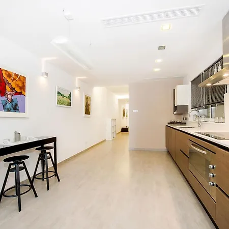 Fine Living Arts&co. סליאמה
